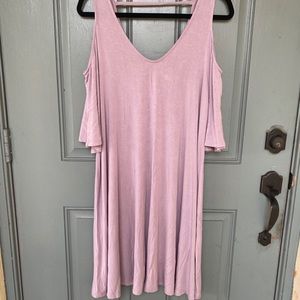 Cute Flowy open shoulder dress size XL